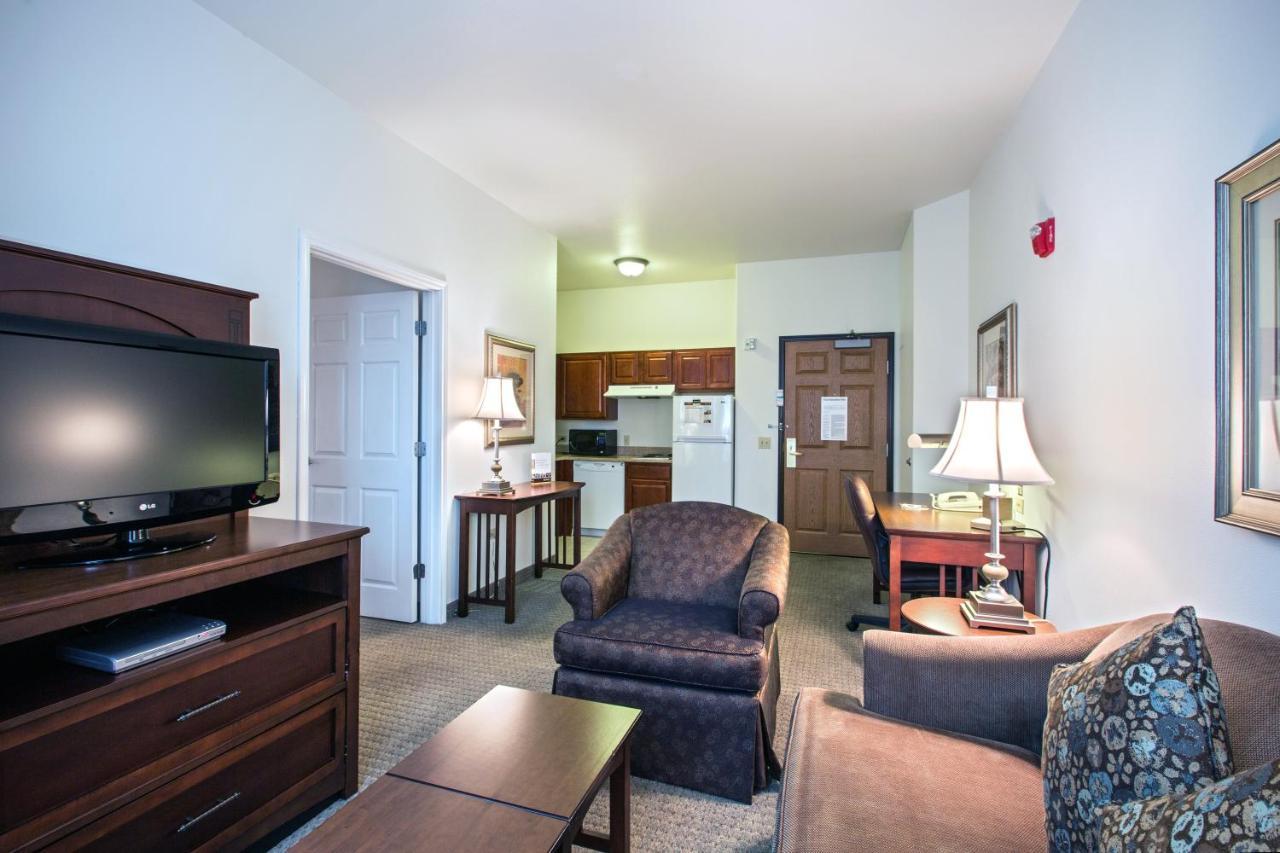 Staybridge Suites Rockford By Ihg Екстер'єр фото