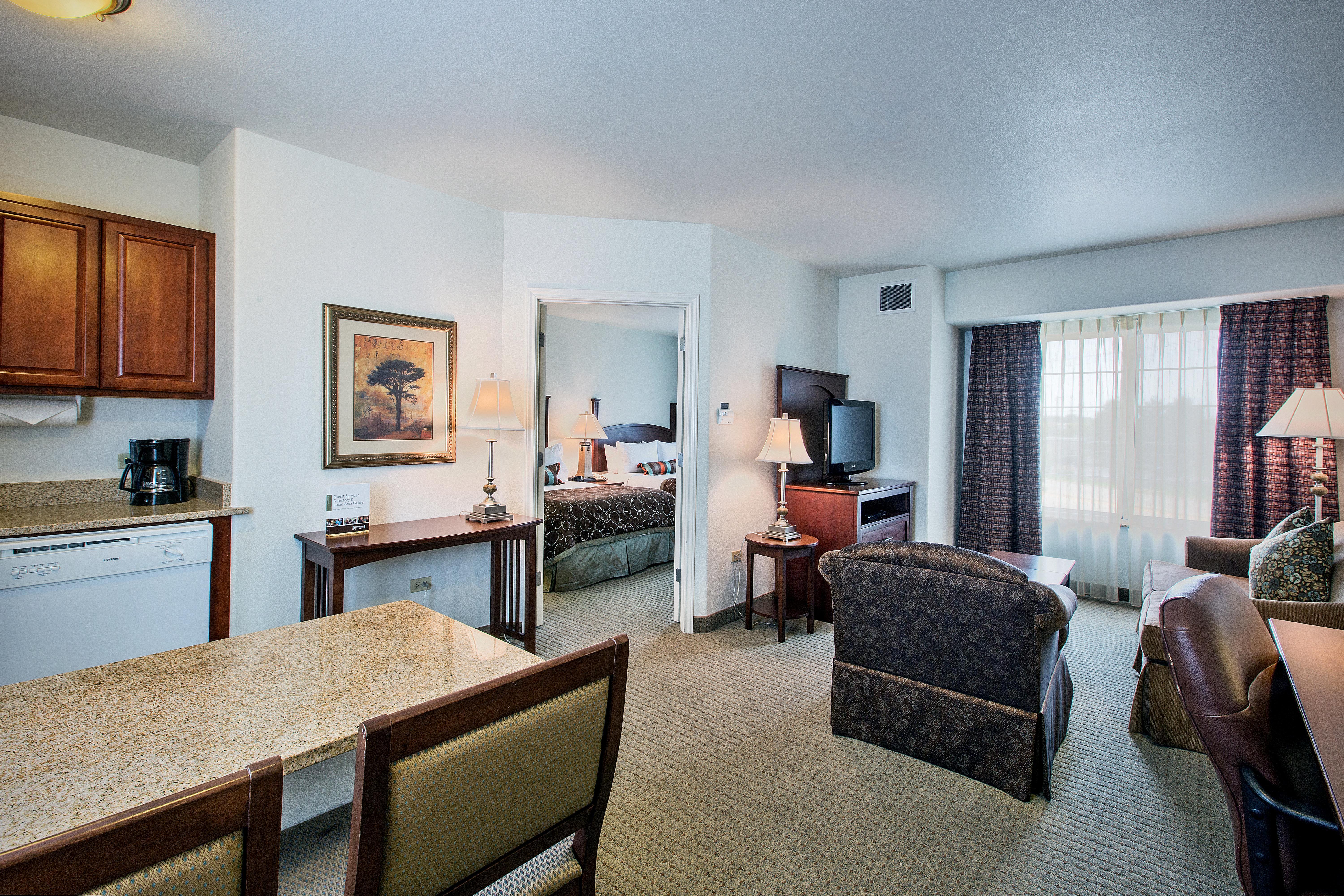Staybridge Suites Rockford By Ihg Екстер'єр фото