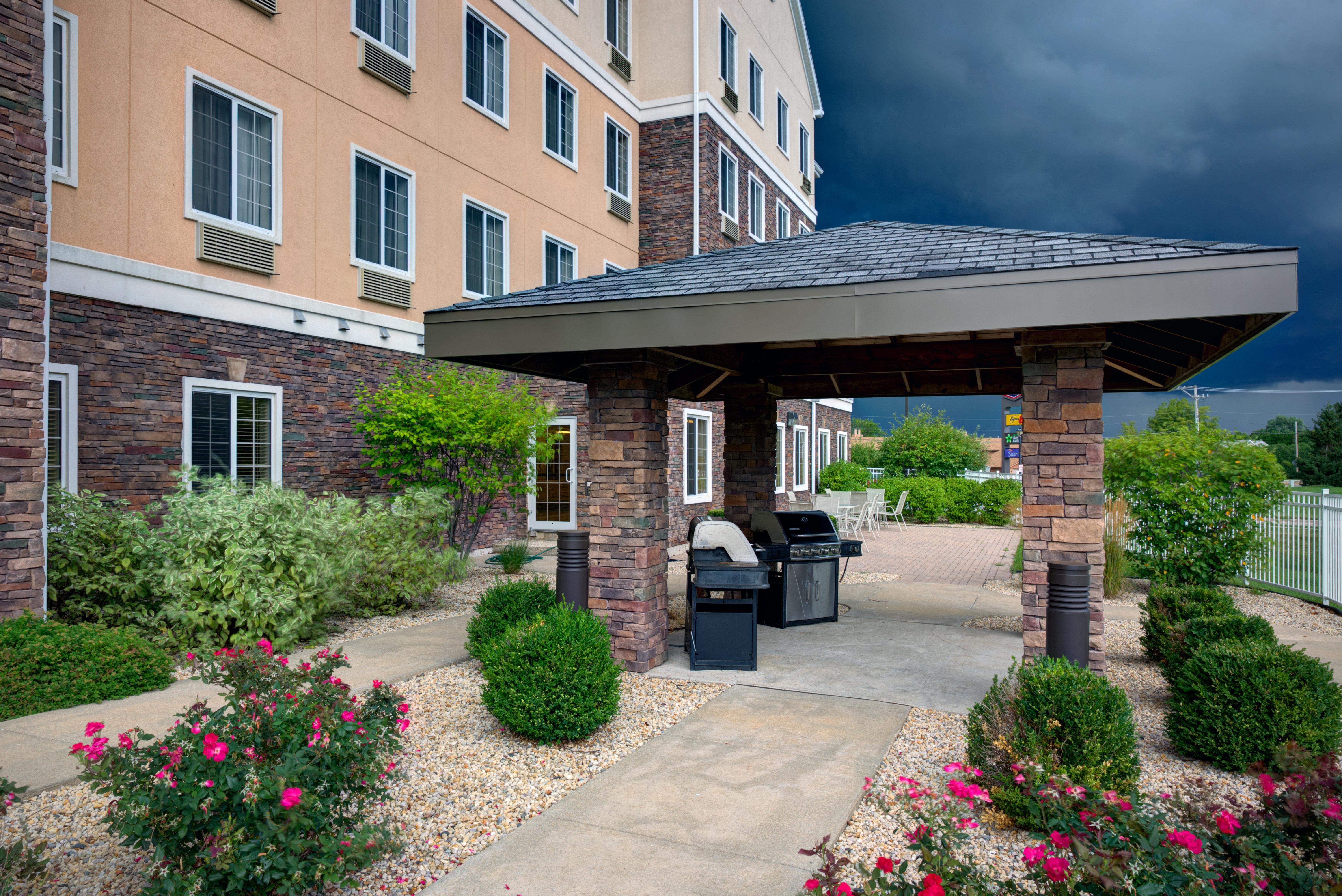 Staybridge Suites Rockford By Ihg Екстер'єр фото