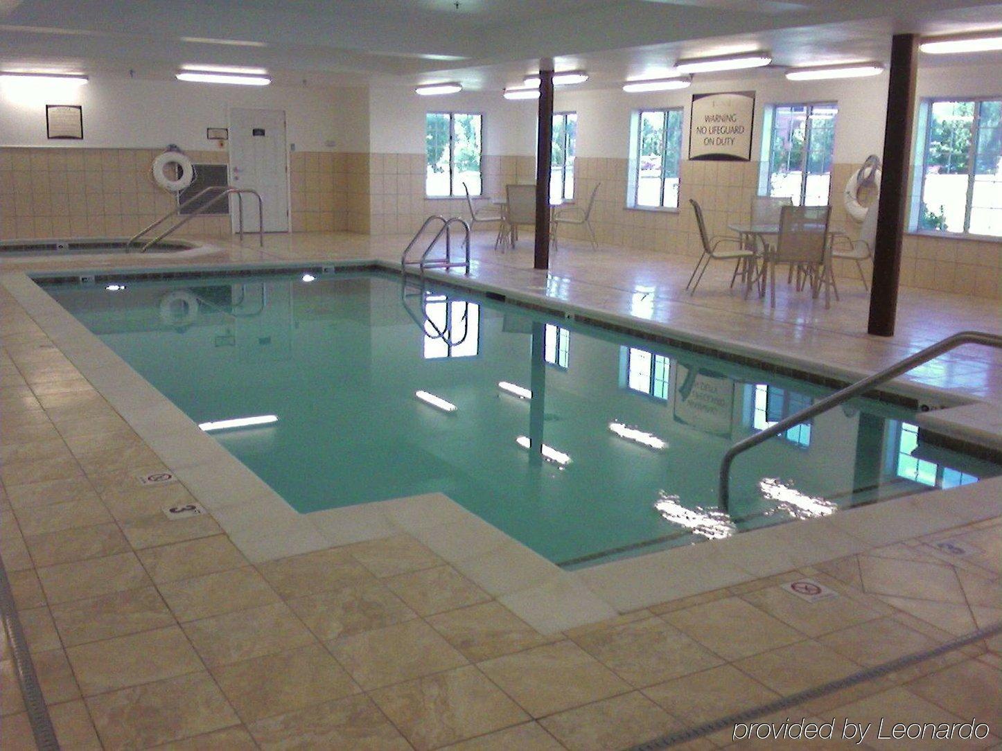 Staybridge Suites Rockford By Ihg Зручності фото
